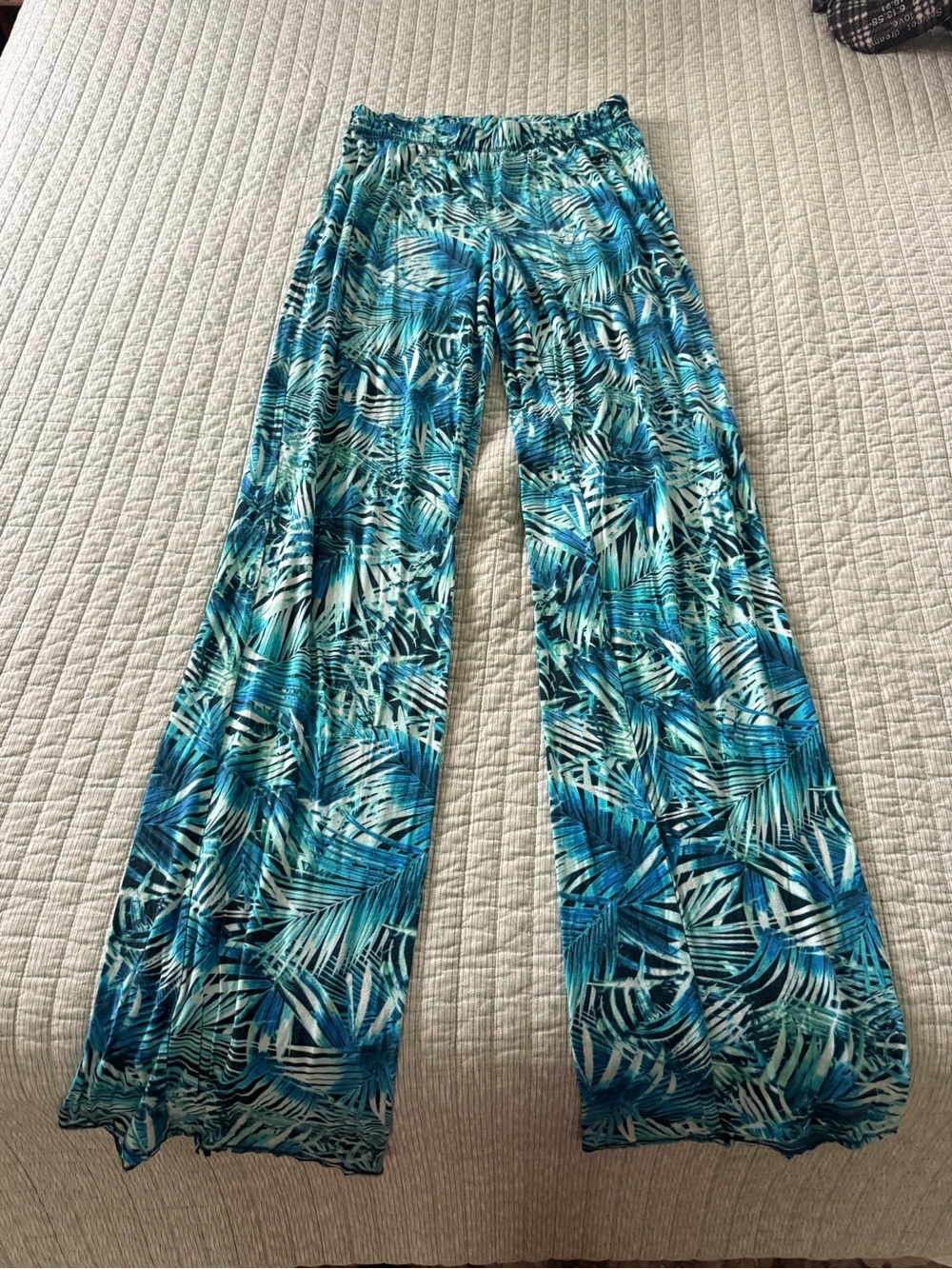 PINK Victoria's Secret Teal & Blue Palm Wide-Leg Pants